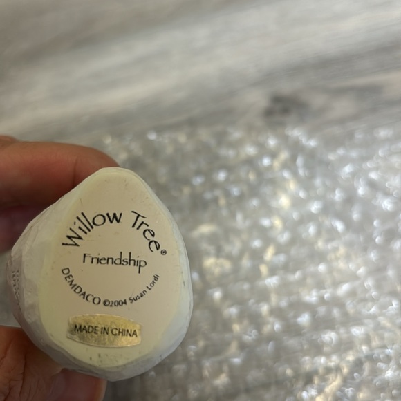 Willow Tree - Picture 4 of 4